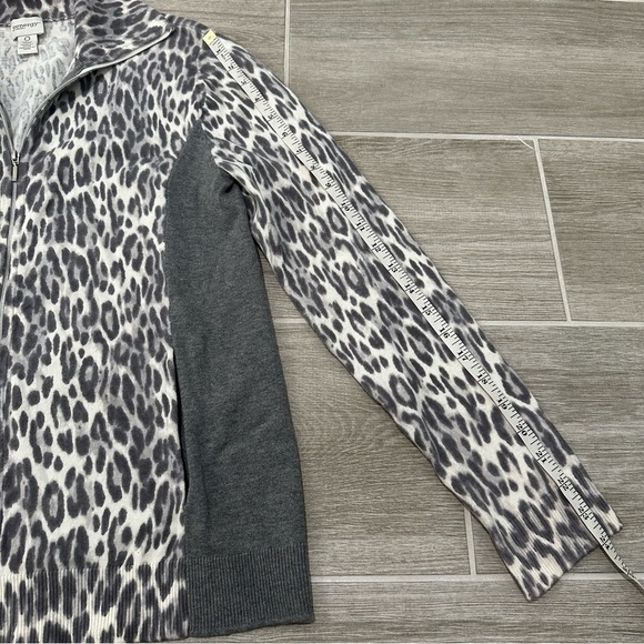 Zenergy Chico's Cheetah animal Print gray zip Sweater Cashmere Blend Sz 0 = s/4 - Picture 5 of 8